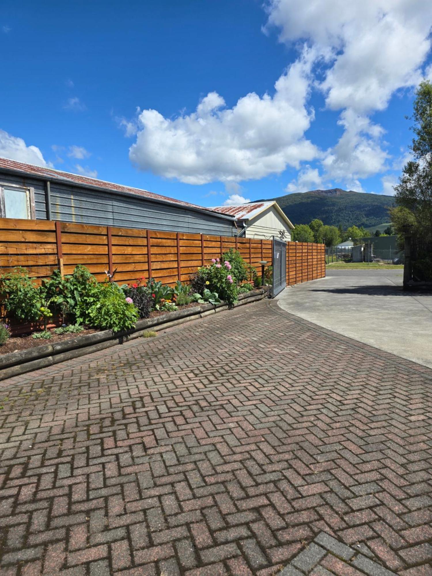 The Redbarn Turangi Exterior foto