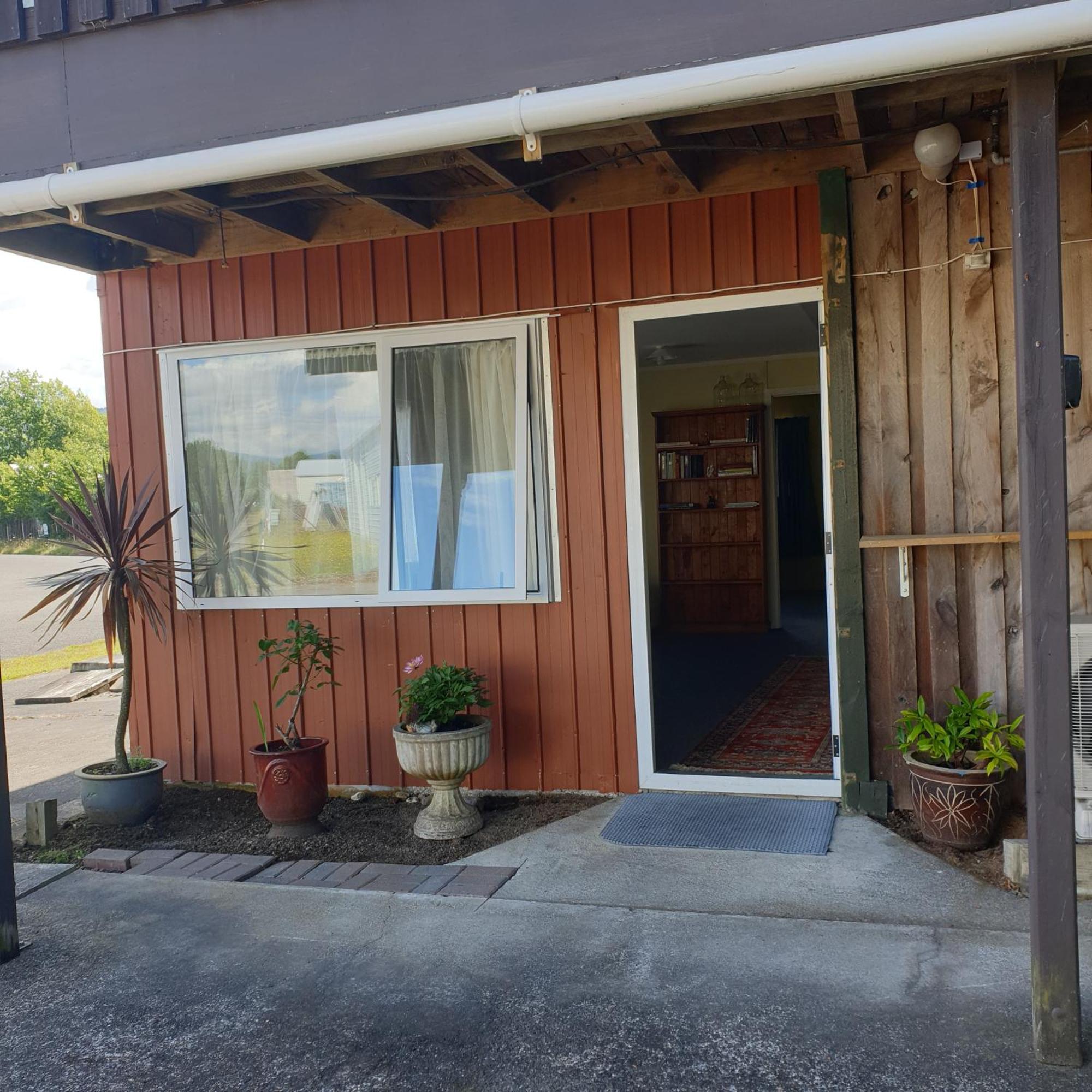 The Redbarn Turangi Exterior foto